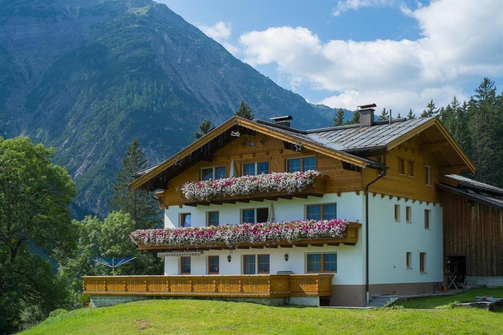 Appartement Alpenview Lechtal à Holzgau Extérieur photo